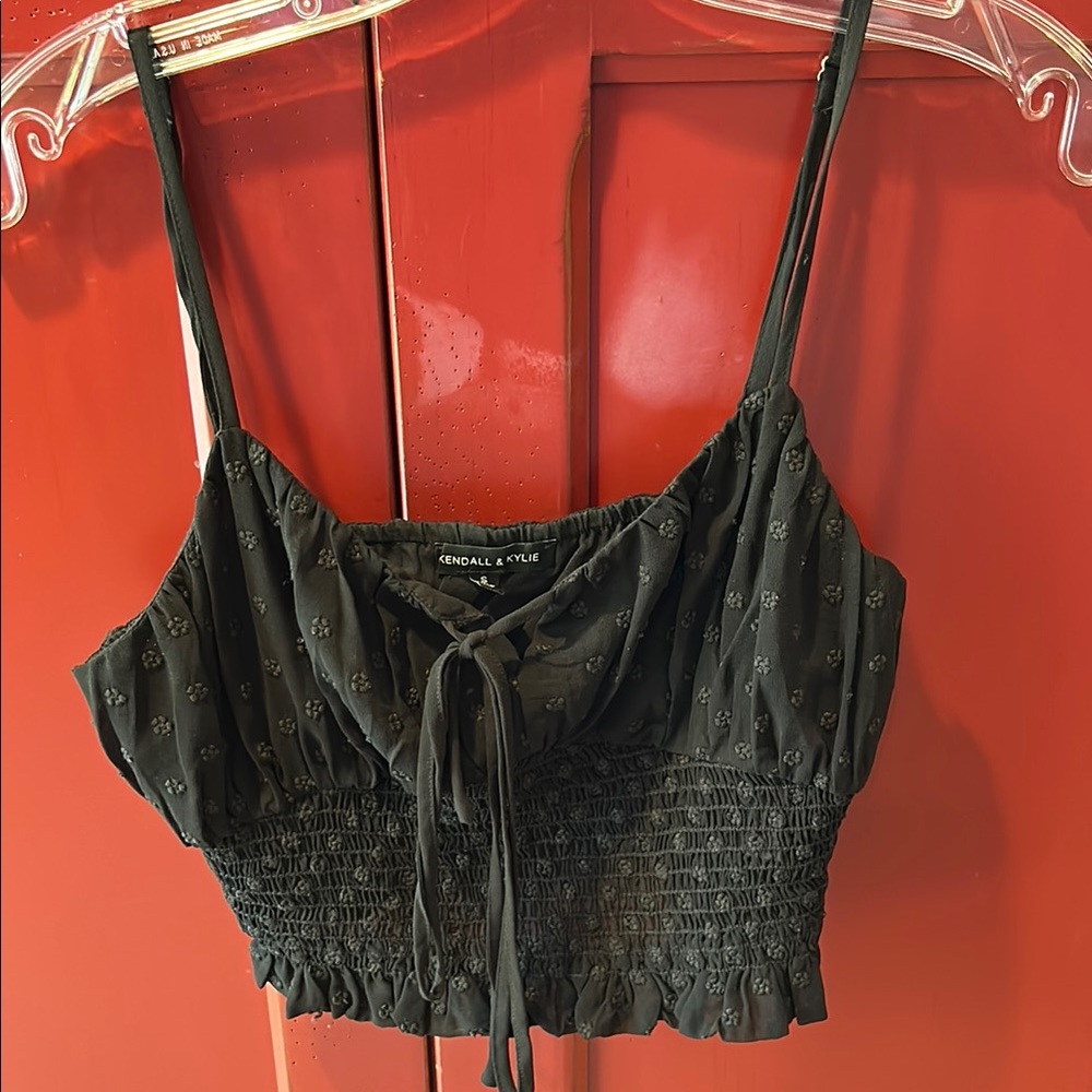 KENDALL & KYLIE - Black Spaghetti Adjustable Strap Top - Size Small